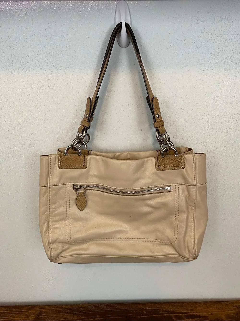Coach shoulder bag